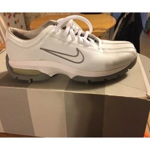 Women’s Nike golf shoes. New in box. Size 5.5
